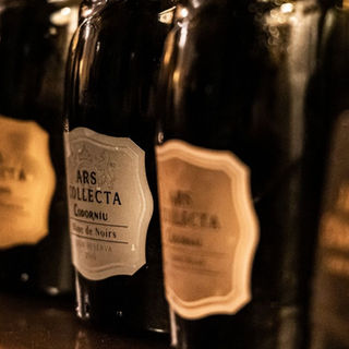 El vino que nadie trae a una cena, pero todo el mundo se bebe si aparece