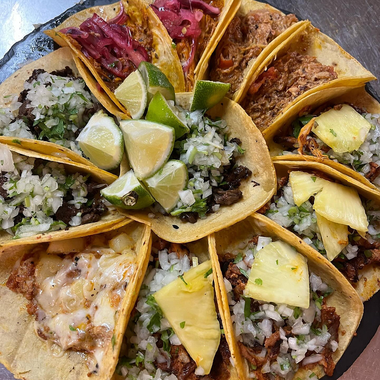Takos Al Pastor (Mejores restaurantes 25€ enero 2025) - GastroMadrid (1)