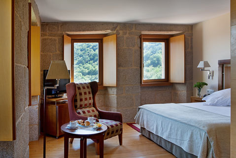Parador de Santo Estevo (Los mejores hoteles sumergirte otoño 2025) - GastroSpain (2)