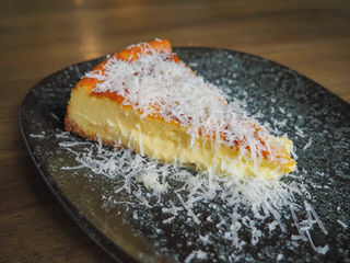 La tarta de queso de la semana en GastroMadrid. Semana 24 2025: Tres Por Cuatro