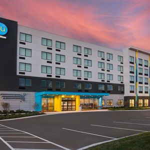 TRU by Hilton Toronto Airport West