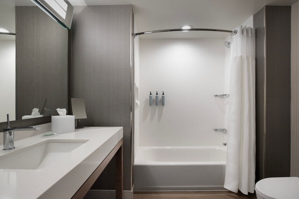 YCDCY_CY_NANAIMO_GUEST_BATH