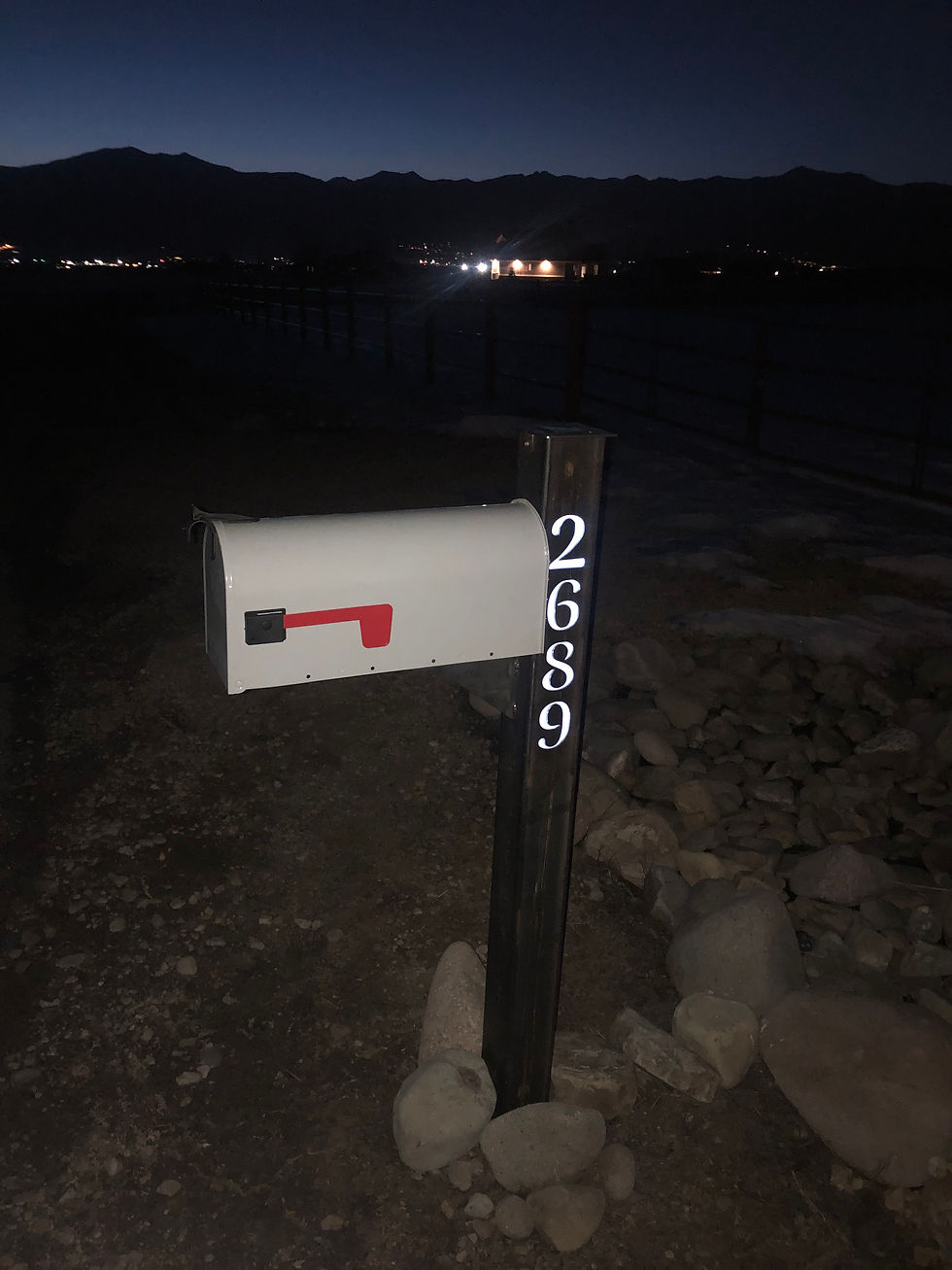 Thumbnail: CUSTOM MAILBOX POST