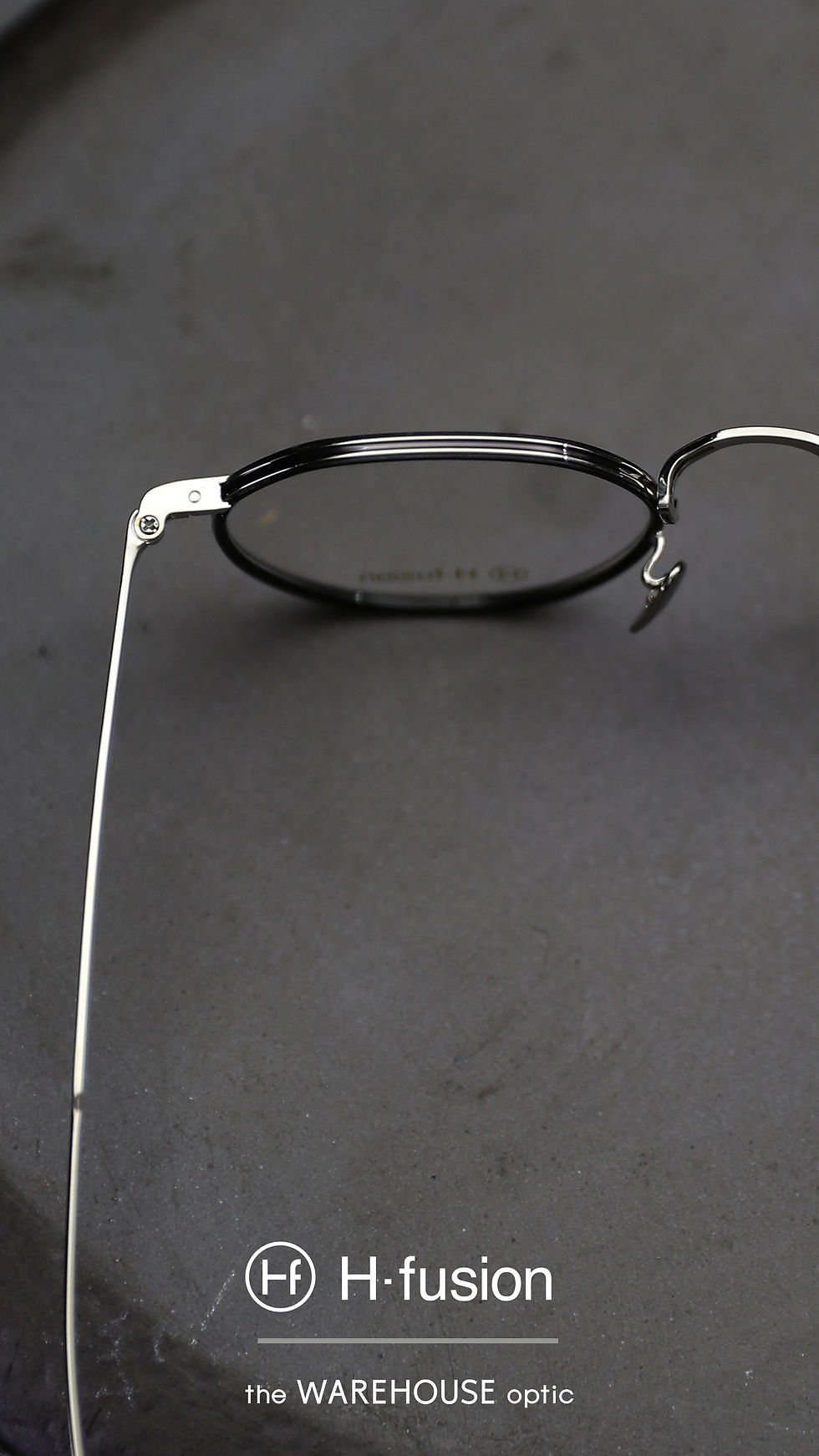 縮圖：HF514 #03 clear dark gray rim / silver , SIZE: 45□22