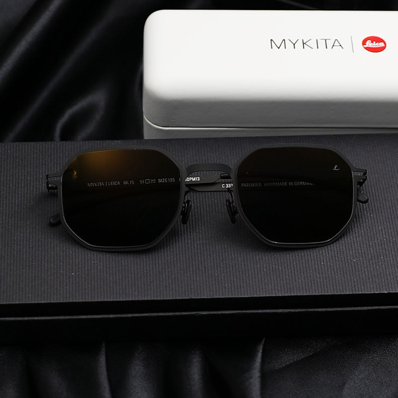 ML15 #333 Black/Leica Red Edges, SIZE: 51-22-135