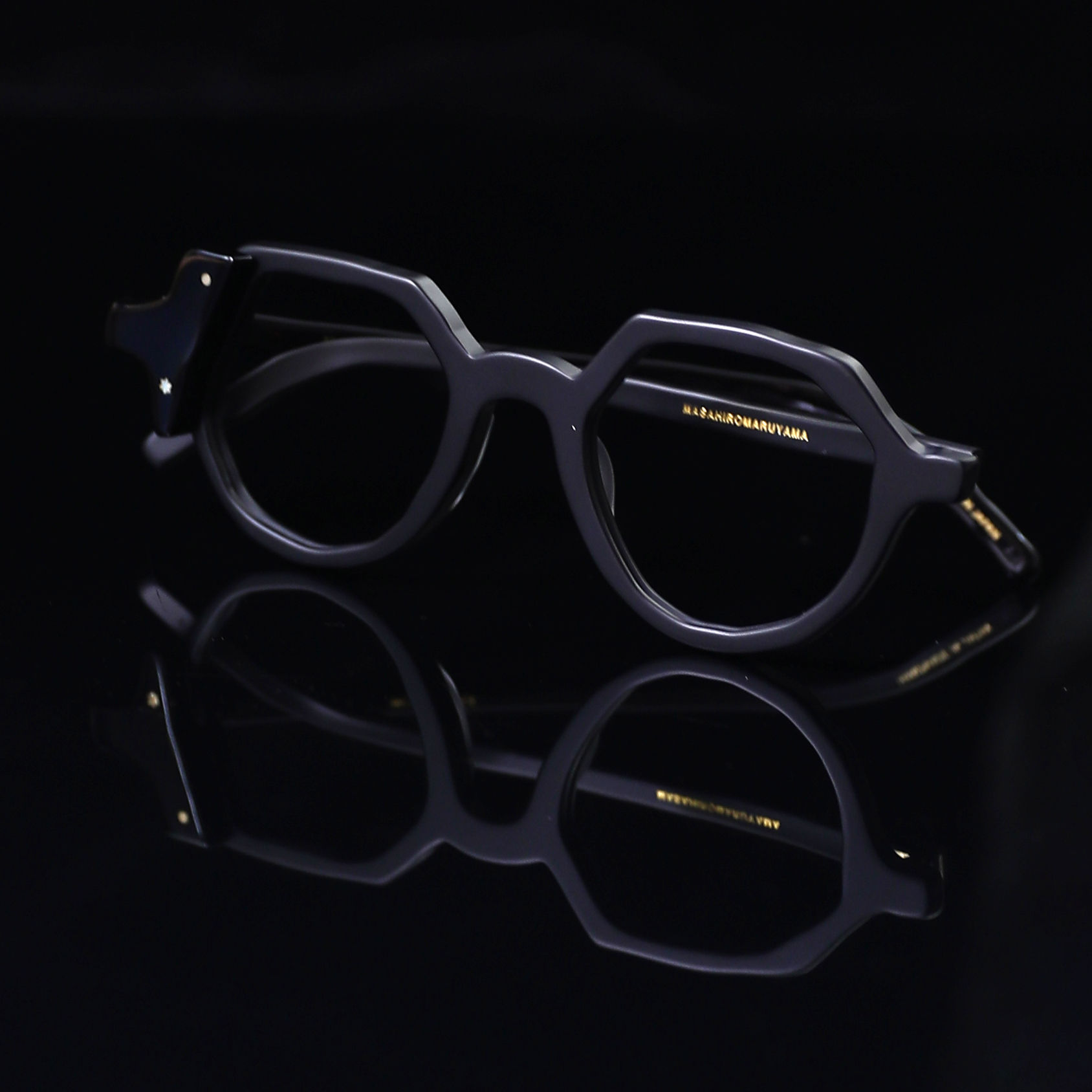 MM-0097 No.1 Mat black - Black ,  SIZE: 46-23-150