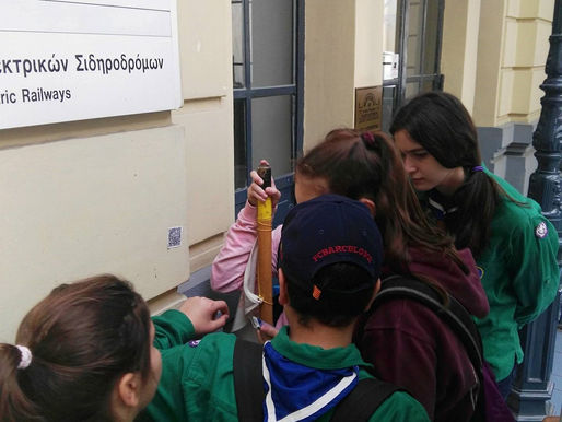 Στα στενά του Πειραιά!