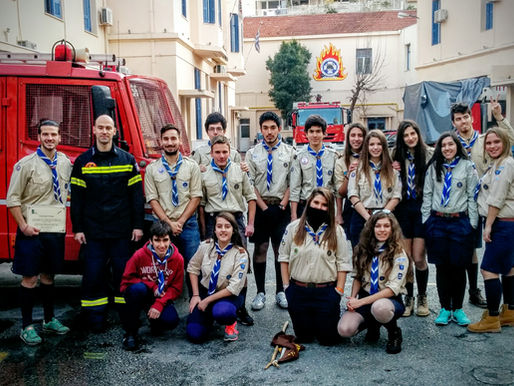 Οι Ανιχνευτές παρέα με τους Πυροσβέστες