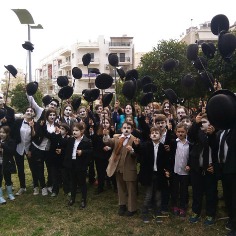 Αν θες και εσύ για λίγο να ξεσκάσεις...!