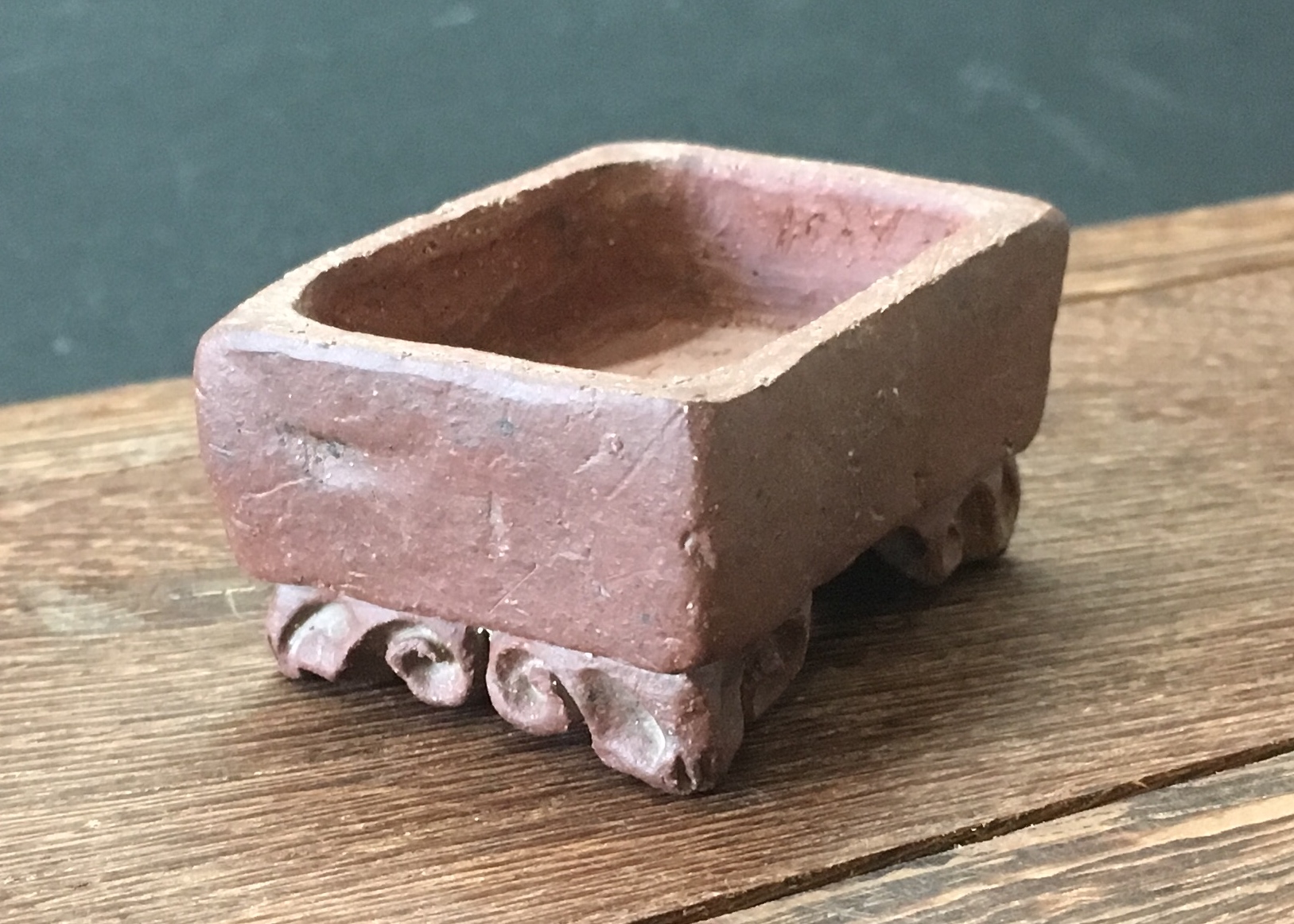 ROOF TILE RED