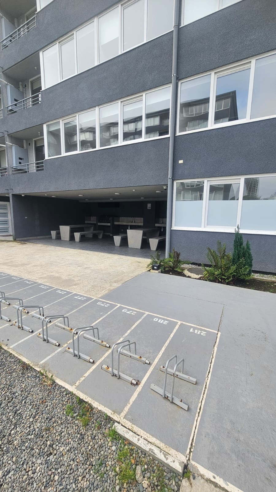 Miniatura: Arriendo  Departamento amoblado 3D1B  en Puerto Montt – Edificio Vista Reloncaví