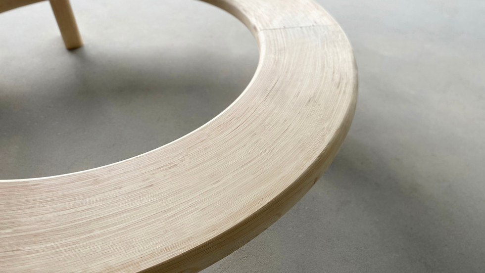 A perfect geometric figure, with neither beginning nor end. A universal symbol of balance and harmony that naturally brings people together. The circle cancels out all hierarchies and divisions.
Photo credit: Studio Rygalik