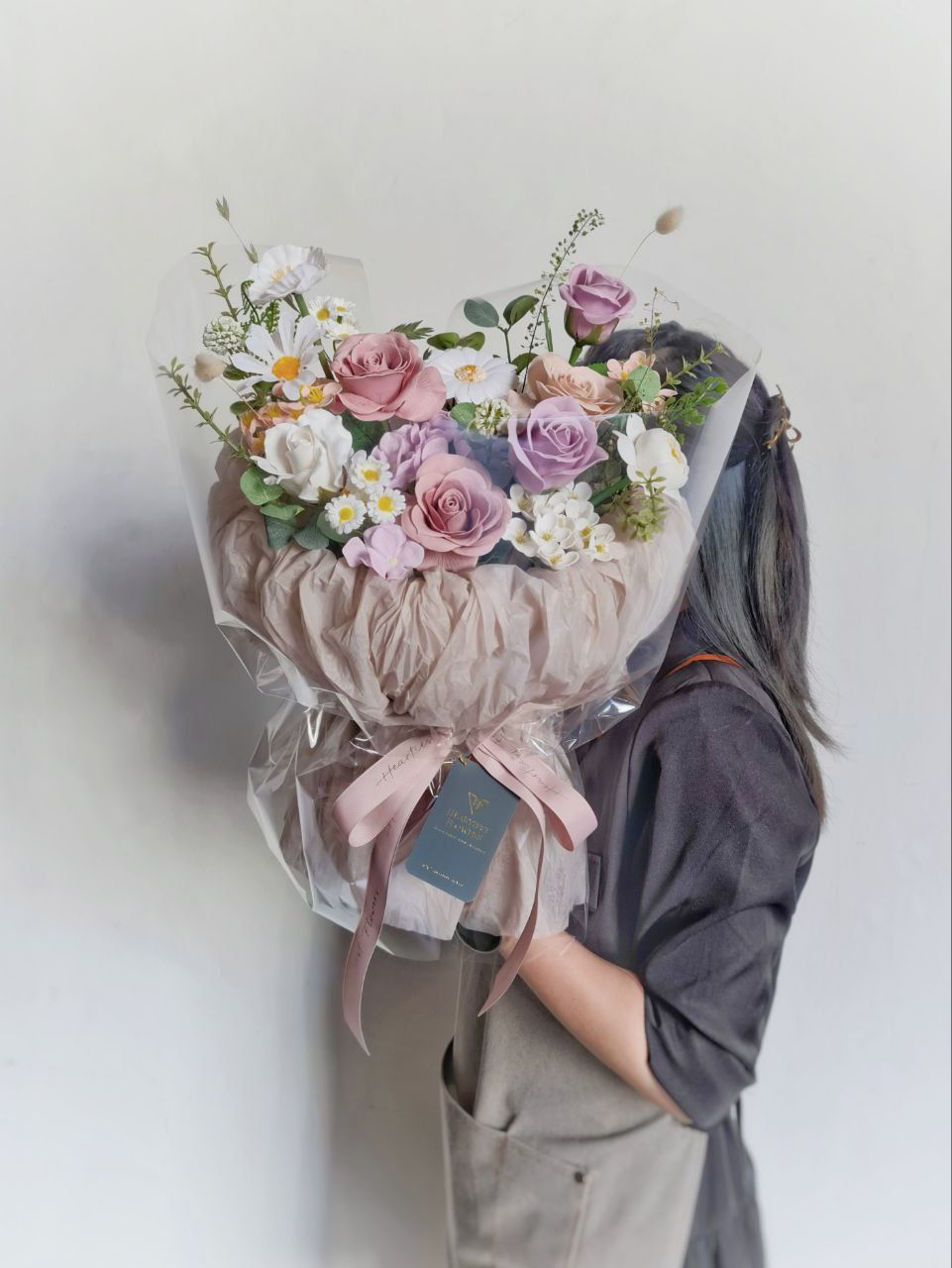 Thumbnail: Bianca - Soap Flower