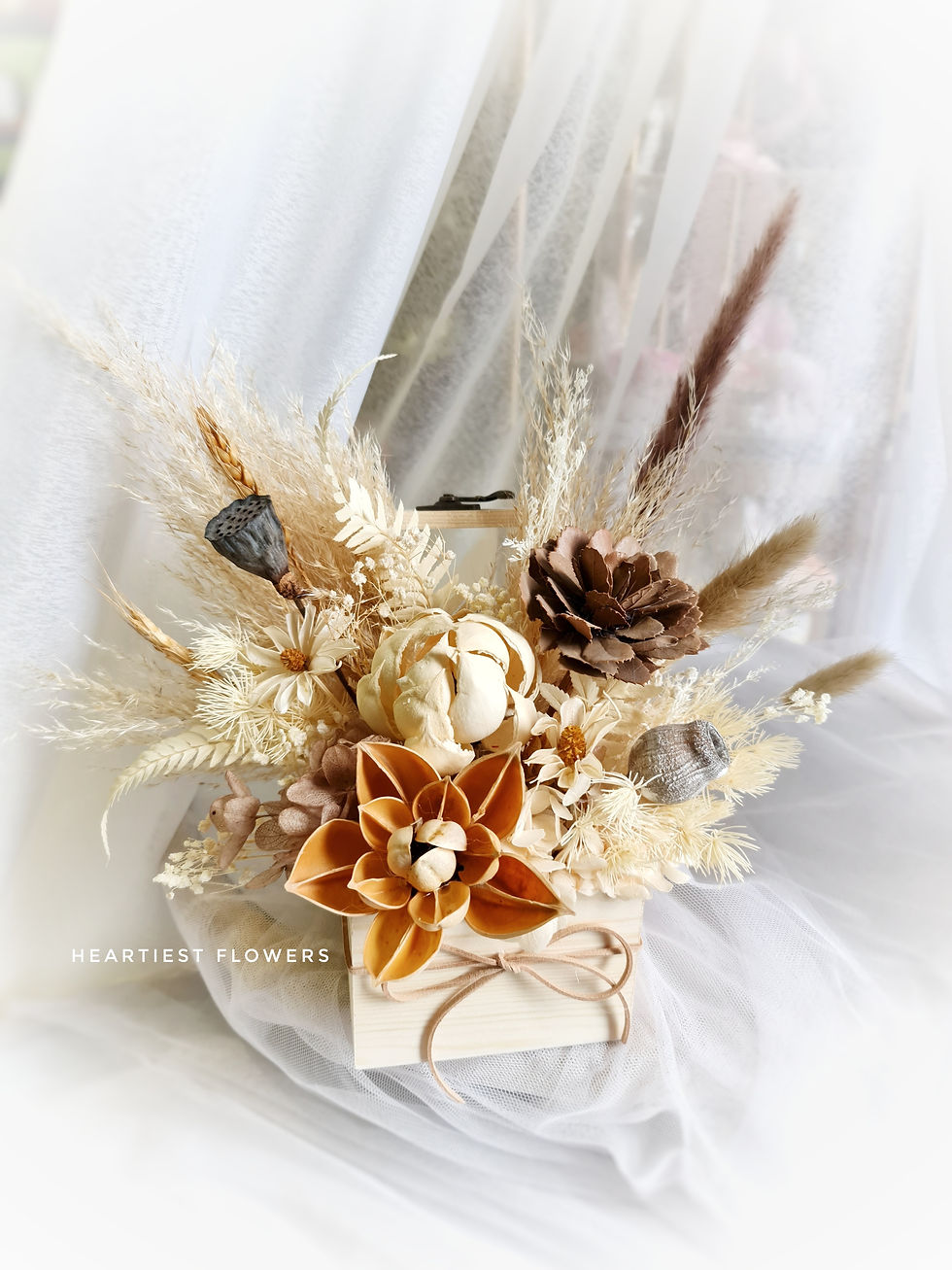 Minimalist Vibes - Preserved and Dried Flowers