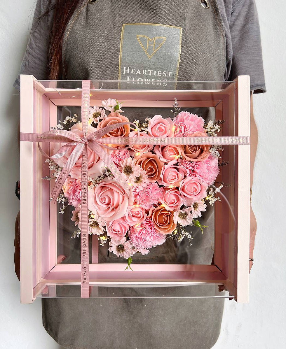 Luxurious Heartshape Soap Flower LED Design 