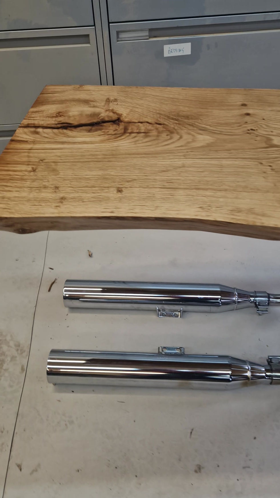 Thumbnail: Harley Davidson table