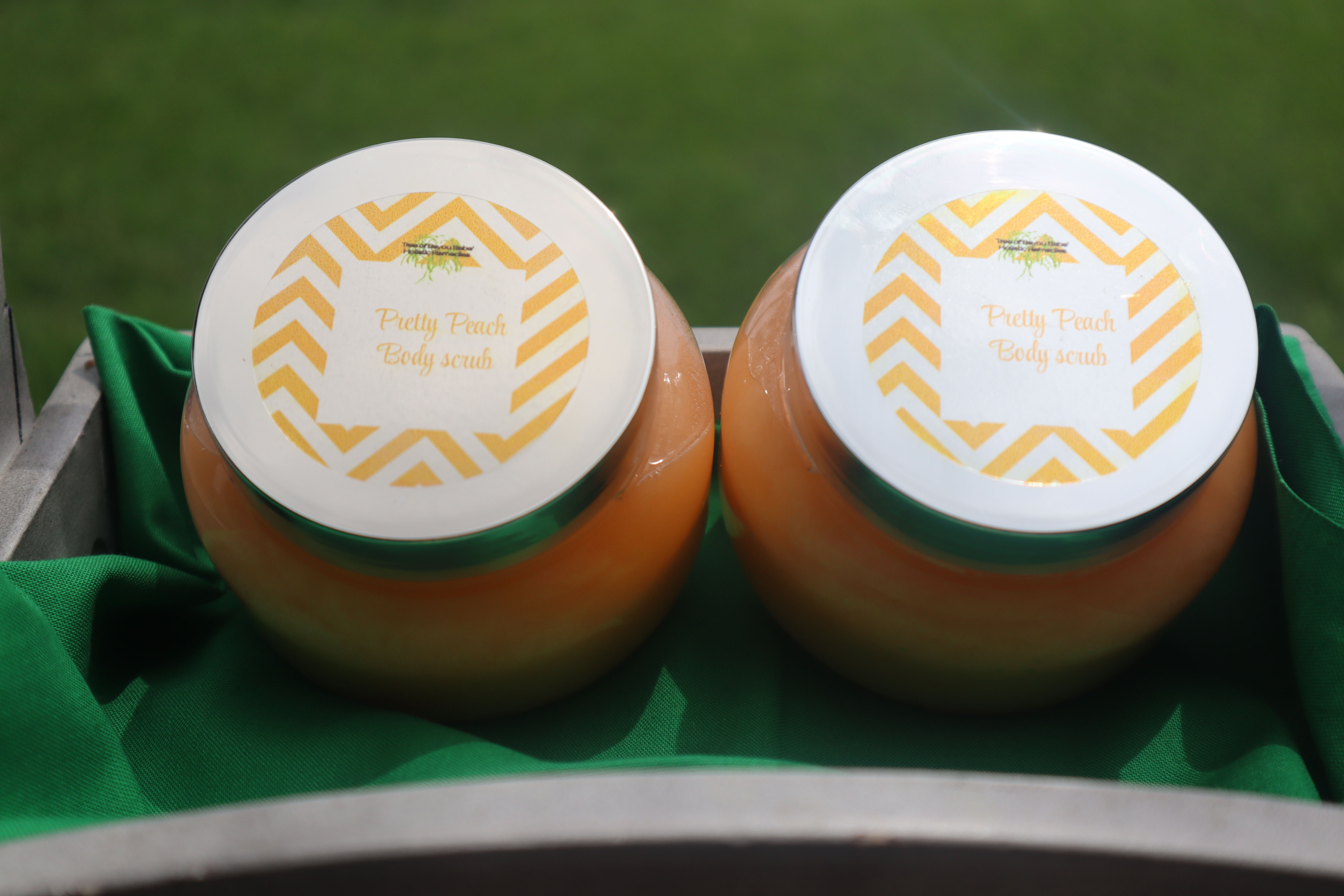 Pretty Peach body scrub