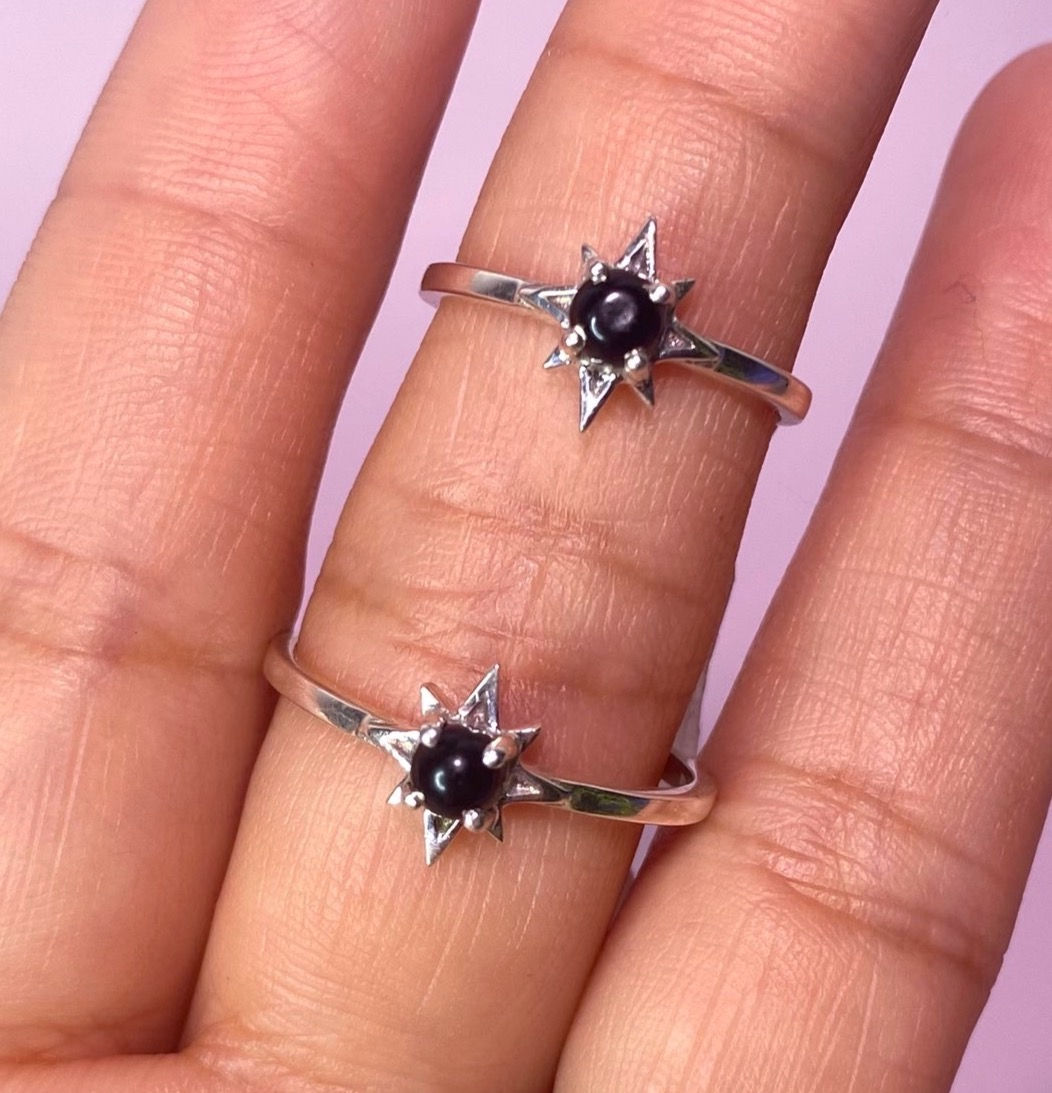 Black Onyx starburst size 6 & 10