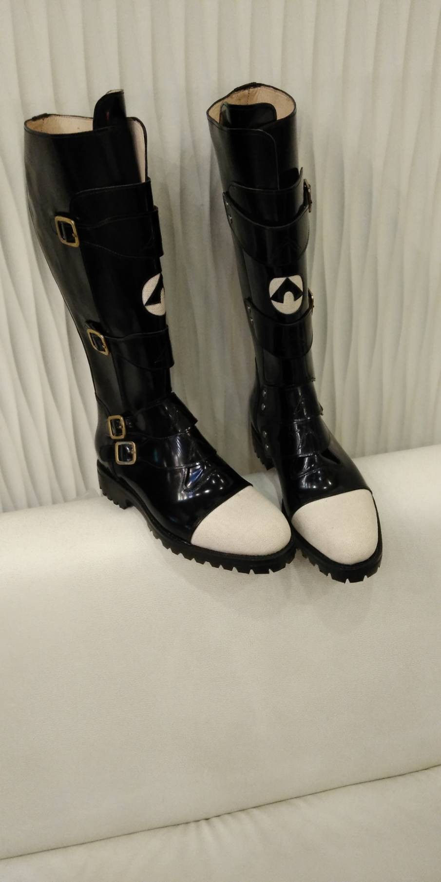 Thumbnail: Matrix Boots