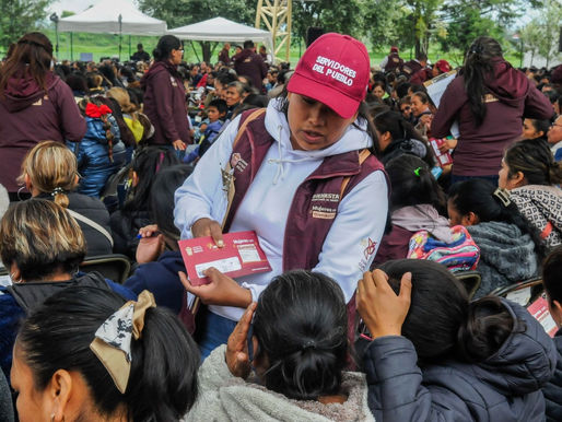 Gobierno de Delfina Gómez actualiza datos de beneficiarias de programas sociales con visitas a domicilio