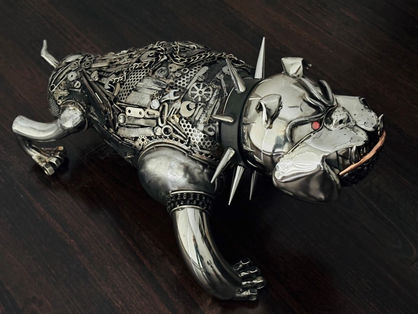 The Guarded, by Simon TresedeBull dog sculpture by Simon Treseder, side view