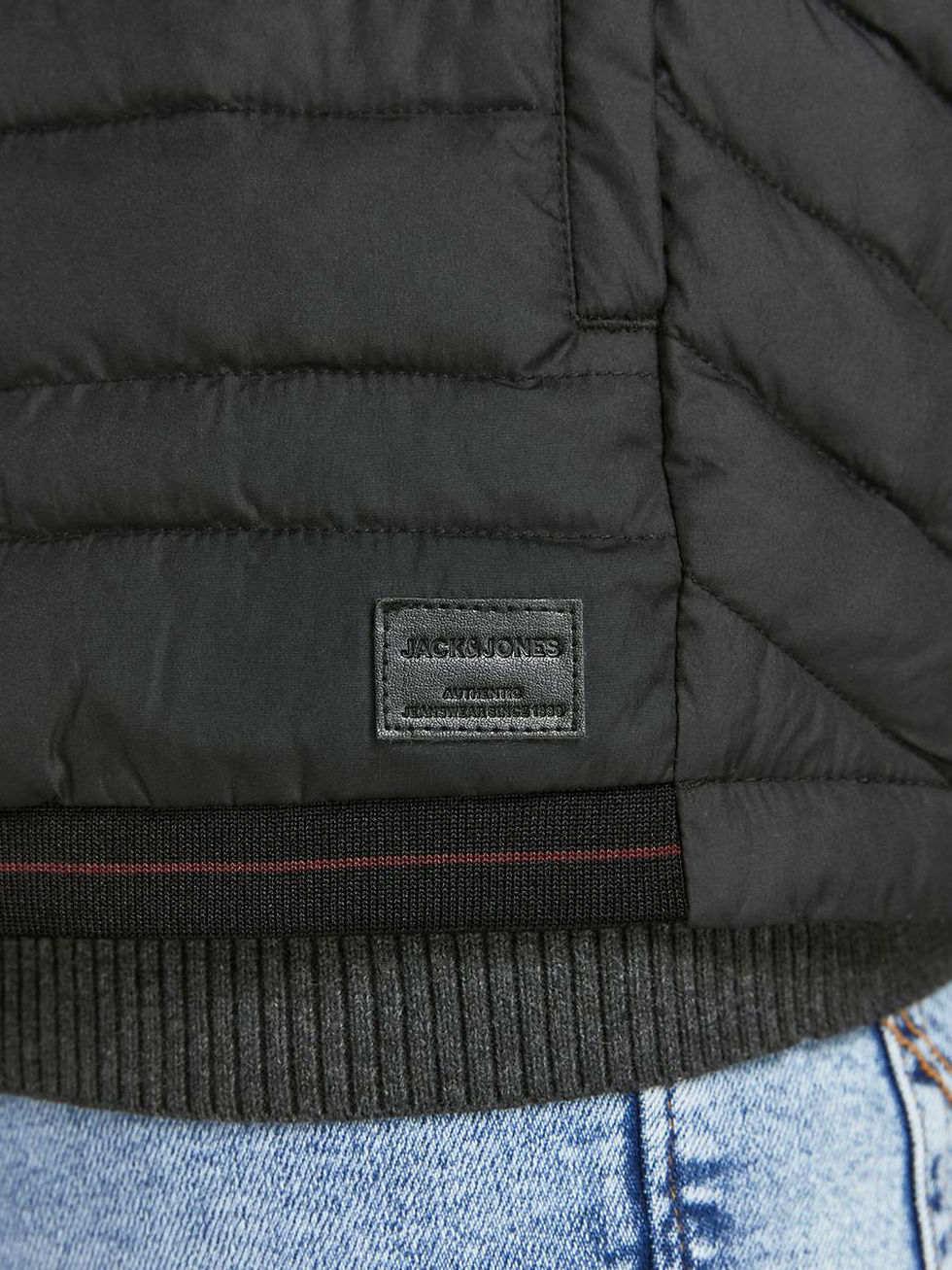 الصورة المصغرة: POLYESTER RECYCLÉ VESTE LÉGÈRE