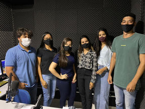 ALUNOS DO 5º PERÍODO DE ADMINISTRAÇÃO GRAVAM PODCAST COM PROPRIETÁRIAS DA EMPRESA CLOSET REAL
