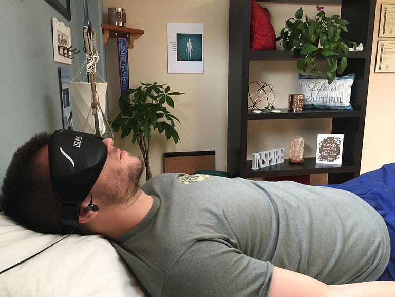 Levi under googles on Mat 2022.JPG