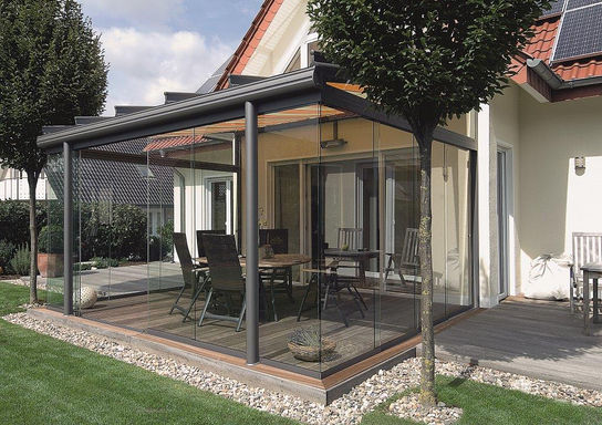 Безрамное остекление веранды