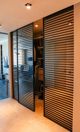 Sistema Podvesnyh Dverej Glasshouse