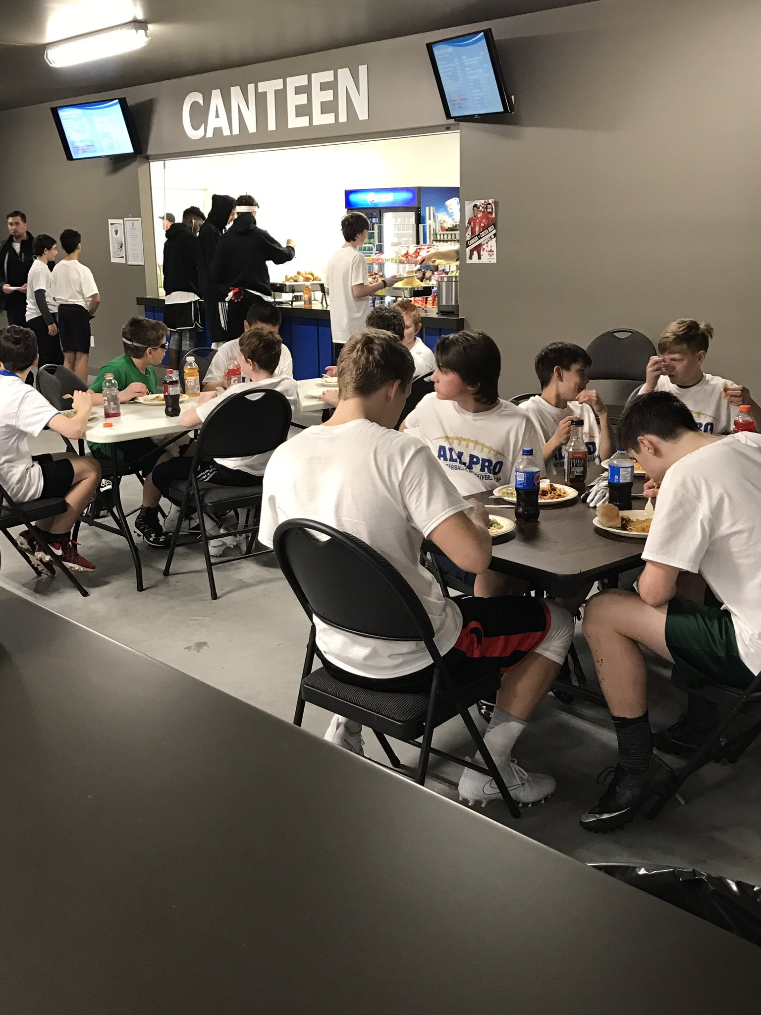 LUNCH TIME