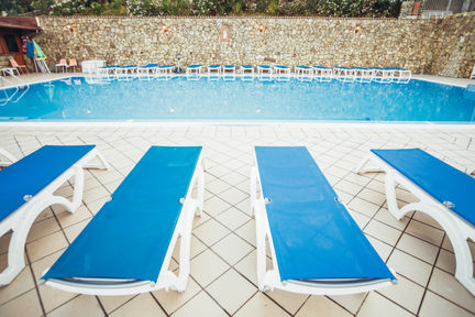 Agritourism with pool on Etna