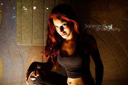 Ale Hoop Model By Sanergraff
