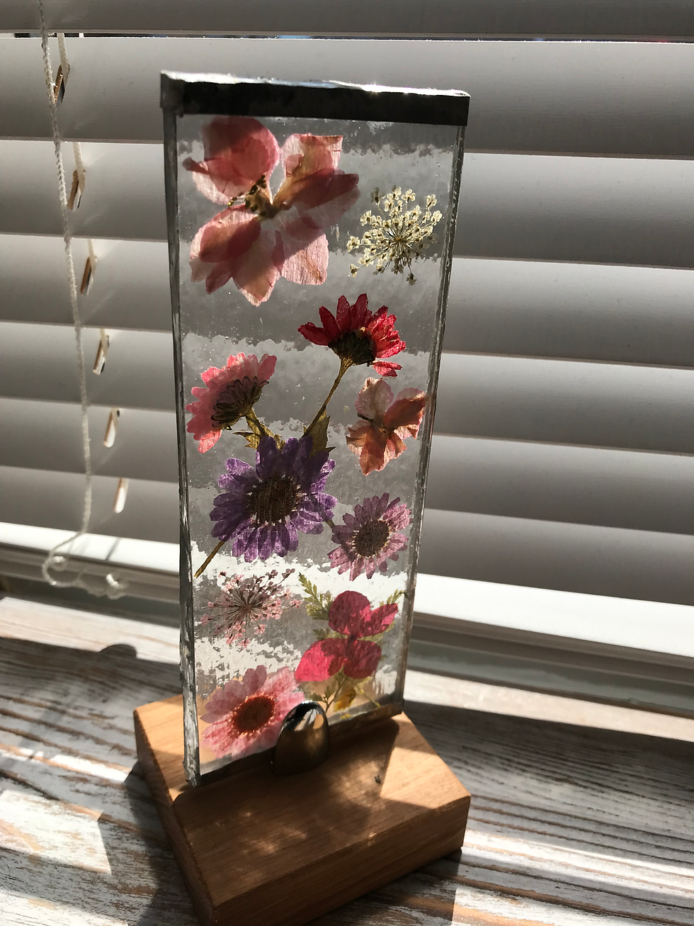 Thumbnail: “In the pink” Glass and Flower Free standing Light Catcher