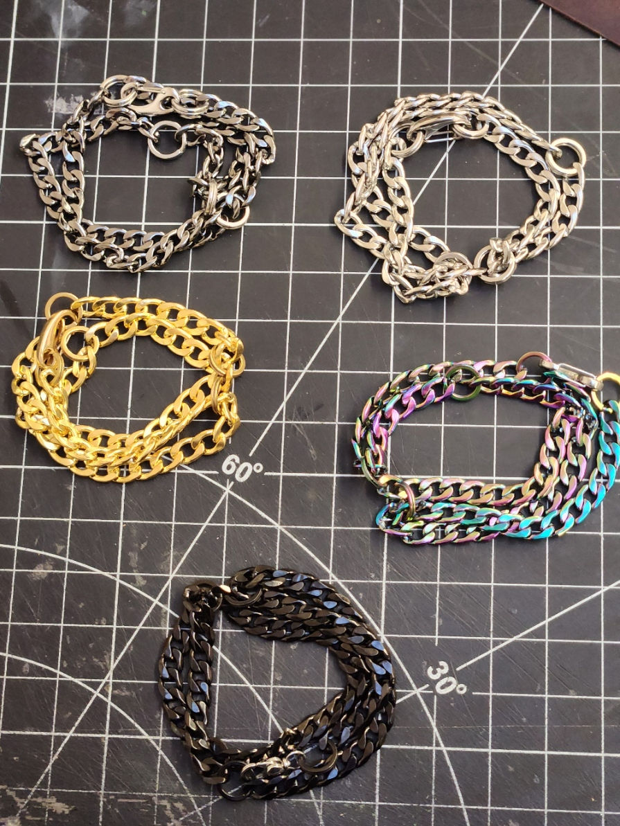 Thumbnail: Chain Secret Cuffs