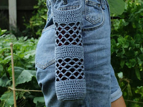 Crochet Water Bottle Holder - a FREE pattern