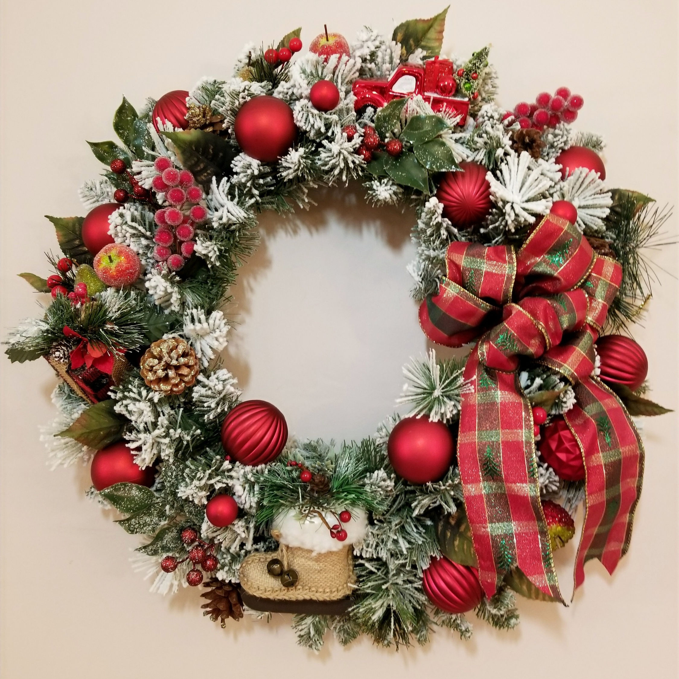 Red Gold - Red/Green Bow