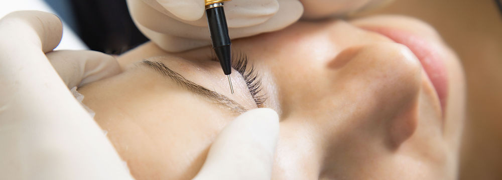 Permanent Make-Up Behandlung / Royal Aesthetics