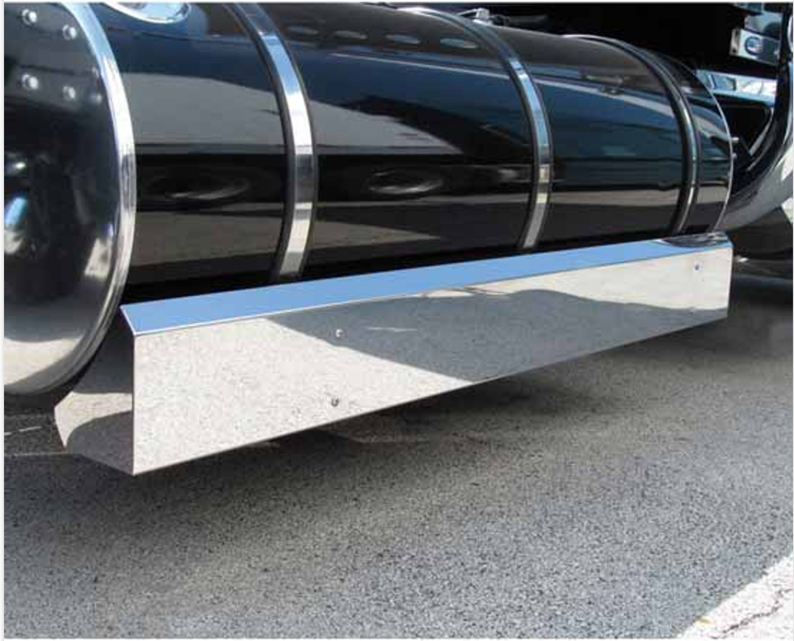 Kenworth fuel tank with fairings (1 Pair)