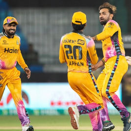 Iftikhar Ahmed’s all-round brilliance seals last-ball thriller for Peshawar Zalmi