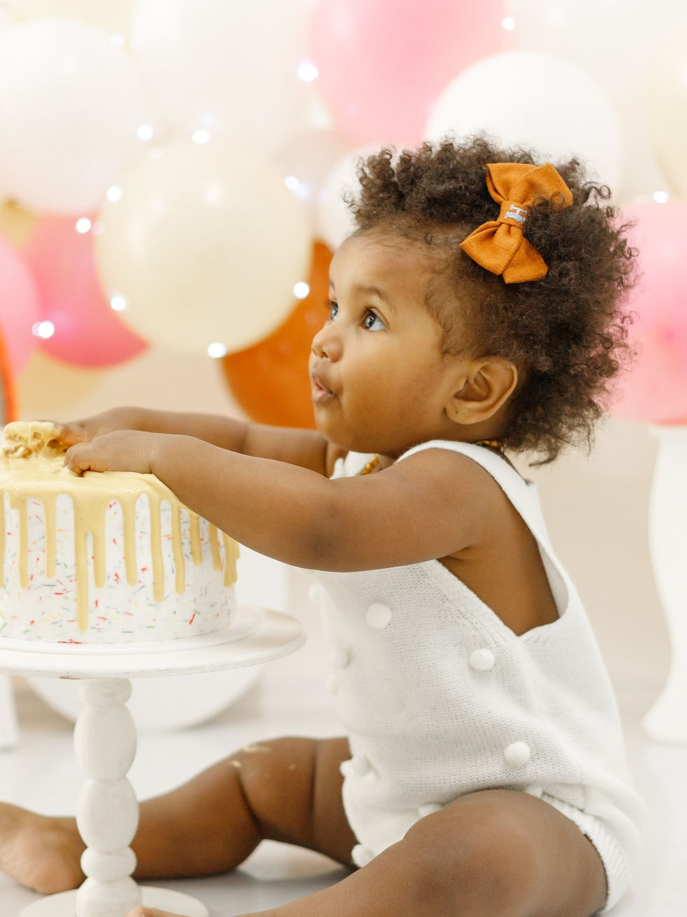 Laço M com bordado livre