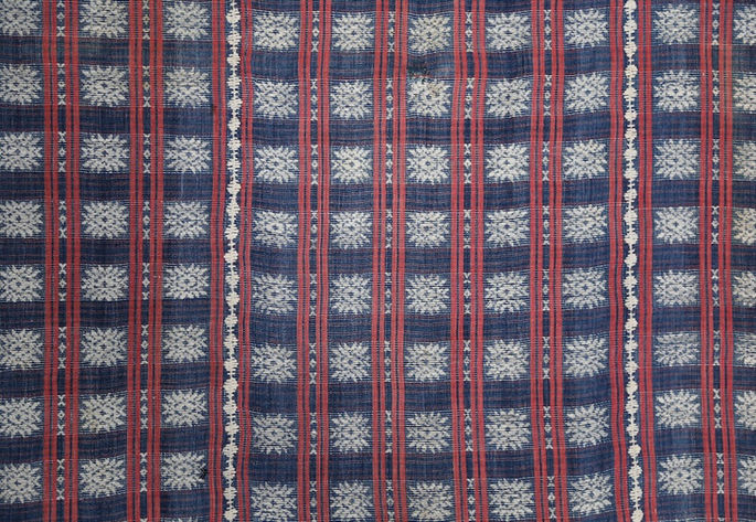 An overview of the blanket’s design, featuring its three panels, motifs, and joinery