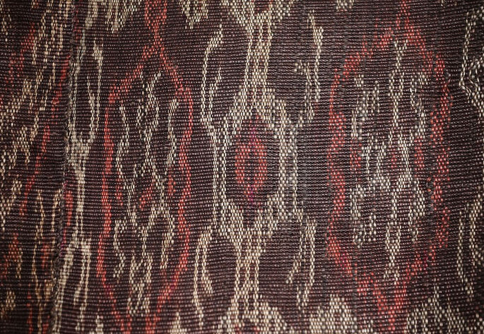 Hexagonal motifs were also ikat-woven on the textile, enhancing the overall diversity of motifs and patterns