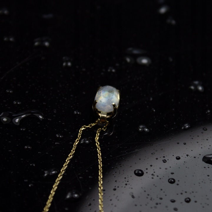 Miniatura: Złota celebrytka naszyjnik kamień księżycowy 750