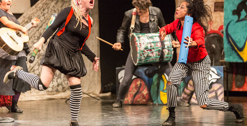 Hugo Rodas e Agrupação teatral Amacaca ocupam a Cervejaria Criolina