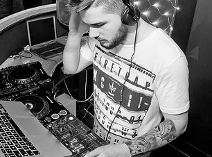 New Konnect DJ Agency Find A DJ Stevie.jpg