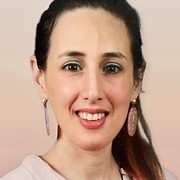 Picture of Therapy Intern Cora Khaytin