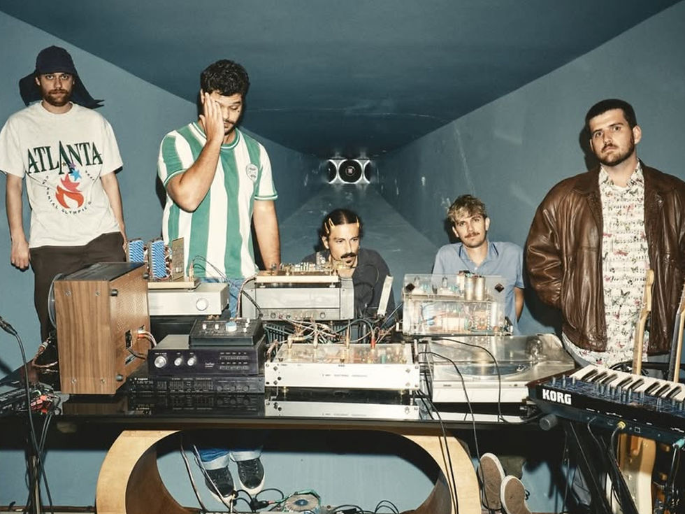 Jovem Dionísio lança disco novo