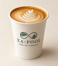 Latte with leaf latte art in a white XA-POOL Café cup
