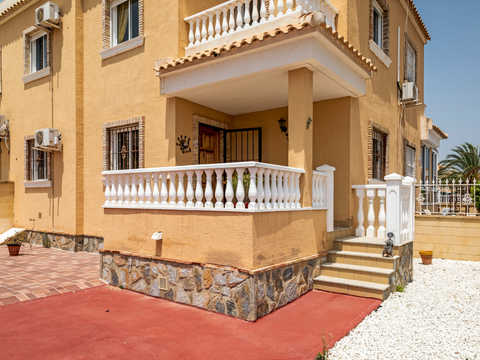 Home For Sale With Communal Swimming Pool